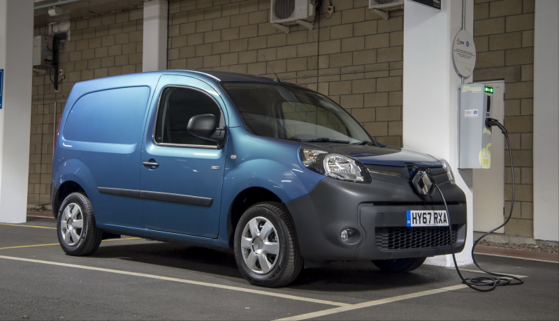 В прошлом году в России продали лишь 7 электромобилей Renault Kangoo ZE