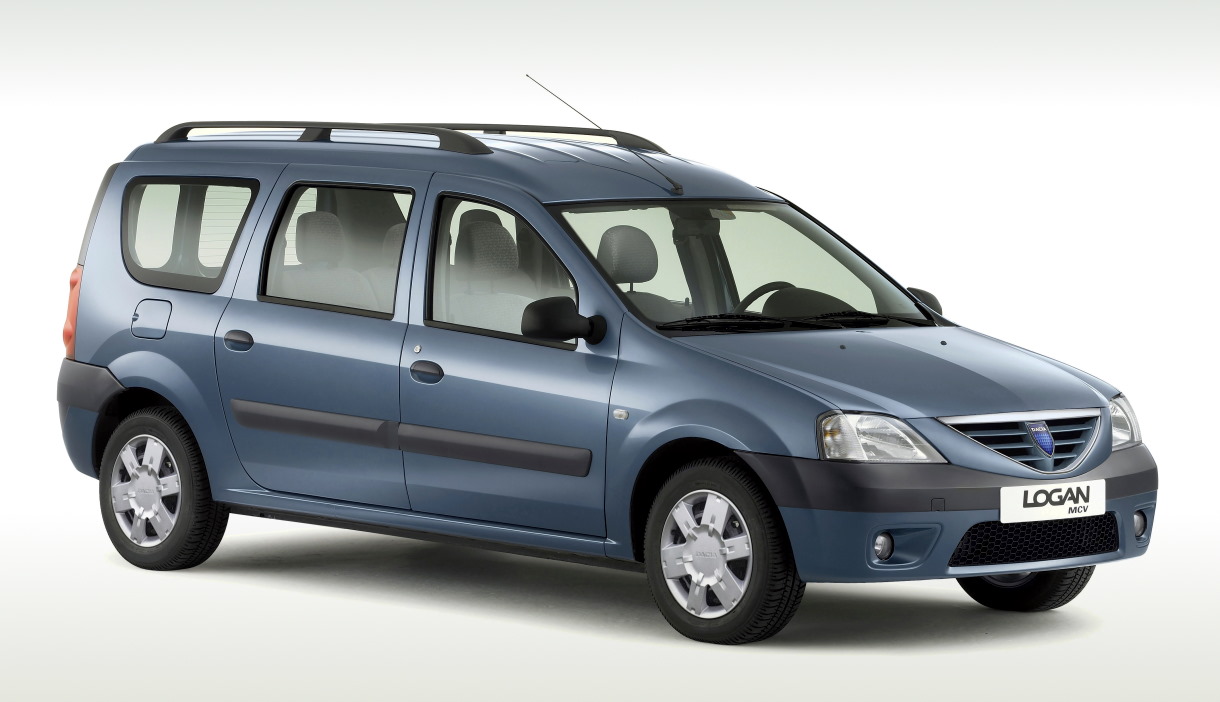 Автомобиль Dacia Logan MCV выпускался с 2006 до 2012 года