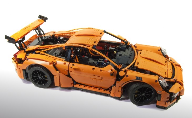 8 моделей автомобилей из конструктора Лего