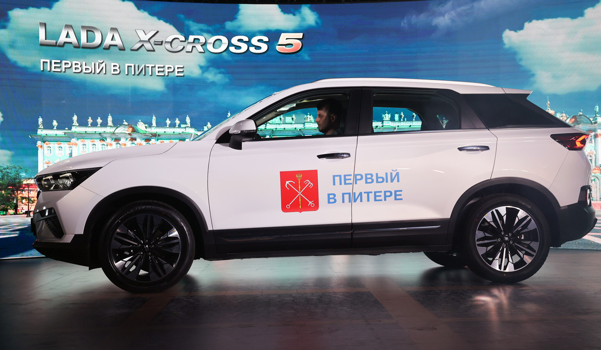 Глава АвтоВАЗа Максим Соколов: старт продаж LADA X-Cross 5 ожидается до конца 2023 года