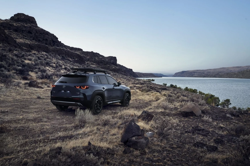 2023-Mazda-CX-50-3.webp