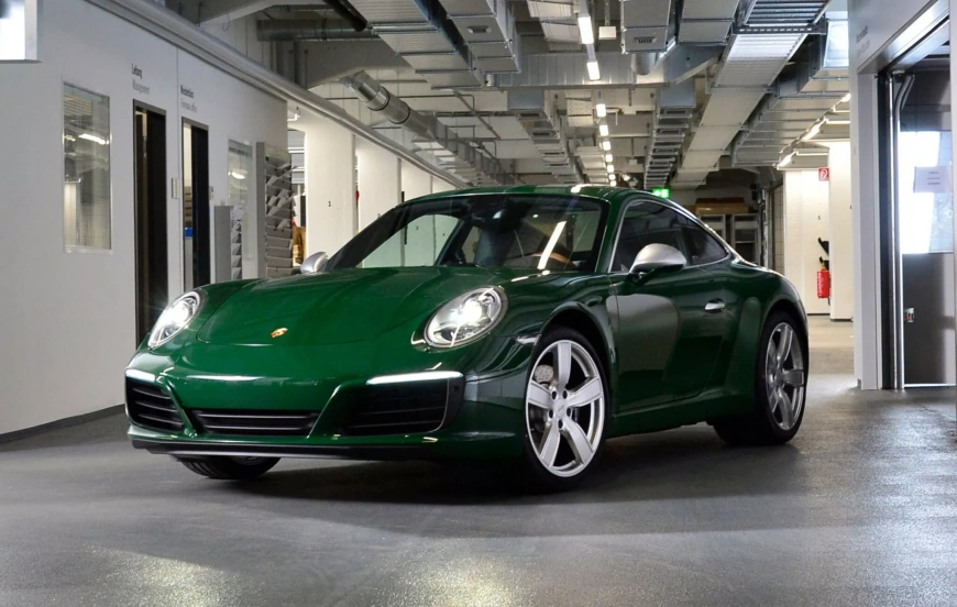2017-Porsche-911-Irish-Green-2048x1299.webp