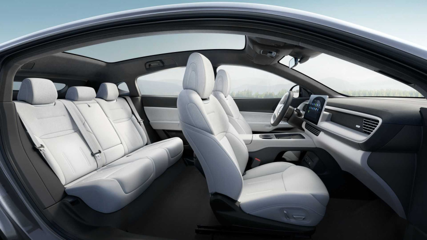 2023-xpeng-g6-interior.jpg