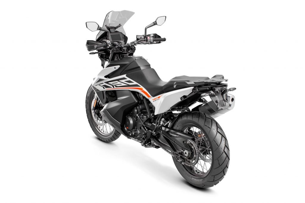 KTM 790 Adventure: мотоцикл двойного назначения по цене кроссовера