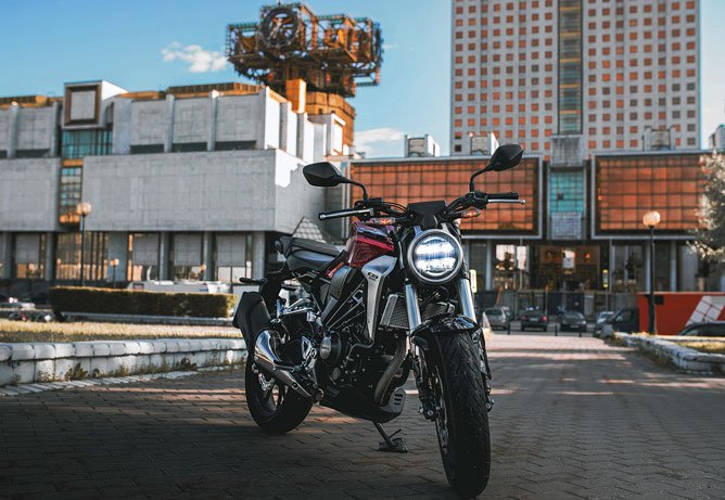 Когда 300 «кубов» лучше литра. Тест Honda CB300R Neo Sports Caffe