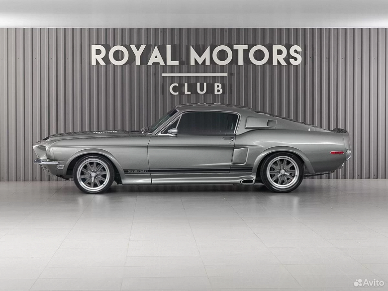 В Москве выставили на продажу редкий маслкар Ford Mustang Shelby GT500 Eleanor 1968 года