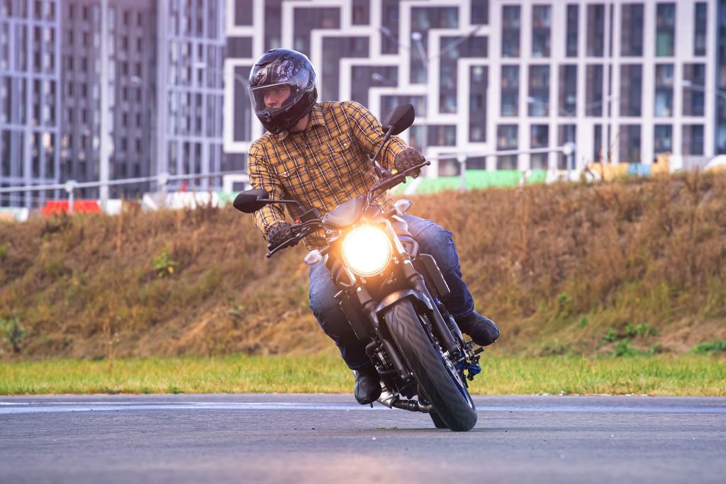 Suzuki SV650A: выглядит просто, стоит как автомобиль, но конкурентов почти нет