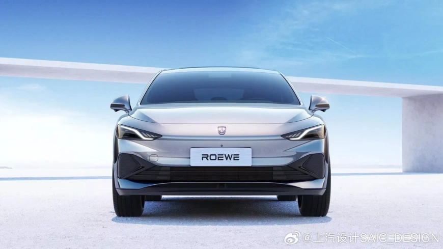 Roewe-D7-DMH-1-2048x1152.webp