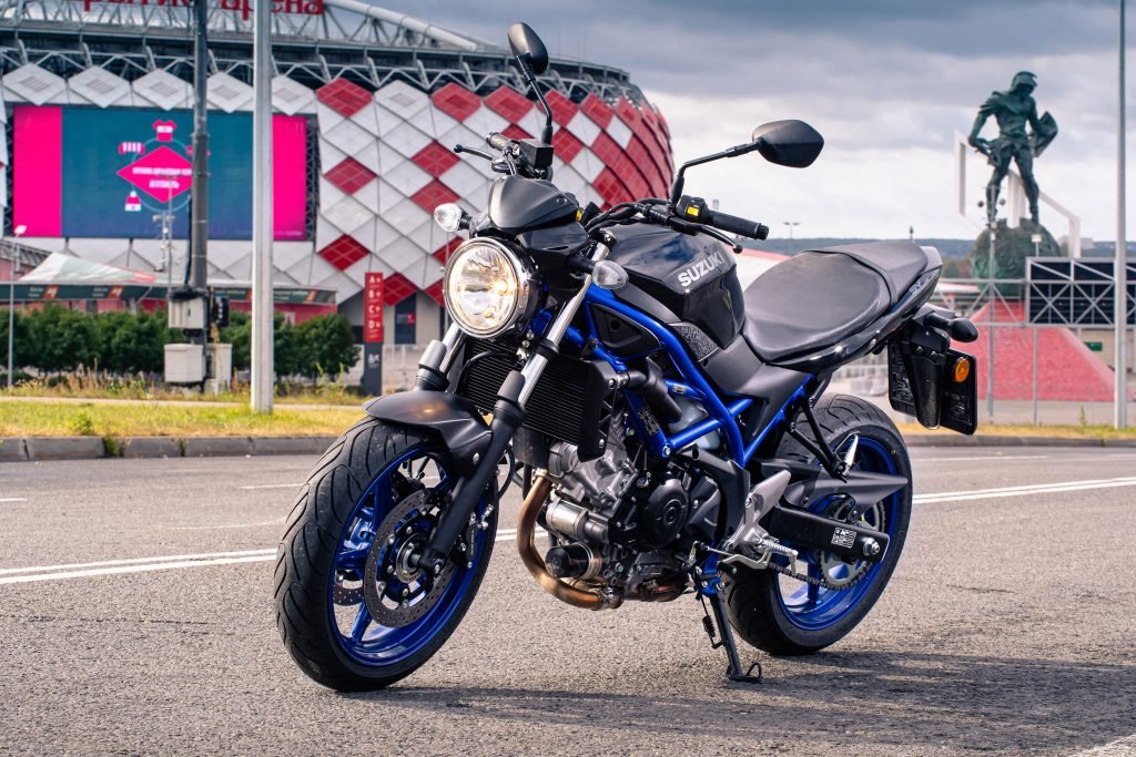 Suzuki SV650A: выглядит просто, стоит как автомобиль, но конкурентов почти нет