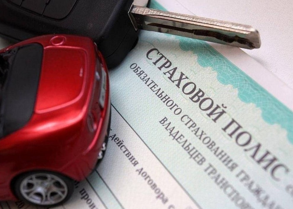Юрист Русяев: мошенники предлагают застраховать автомобиль, чтобы получить выплату