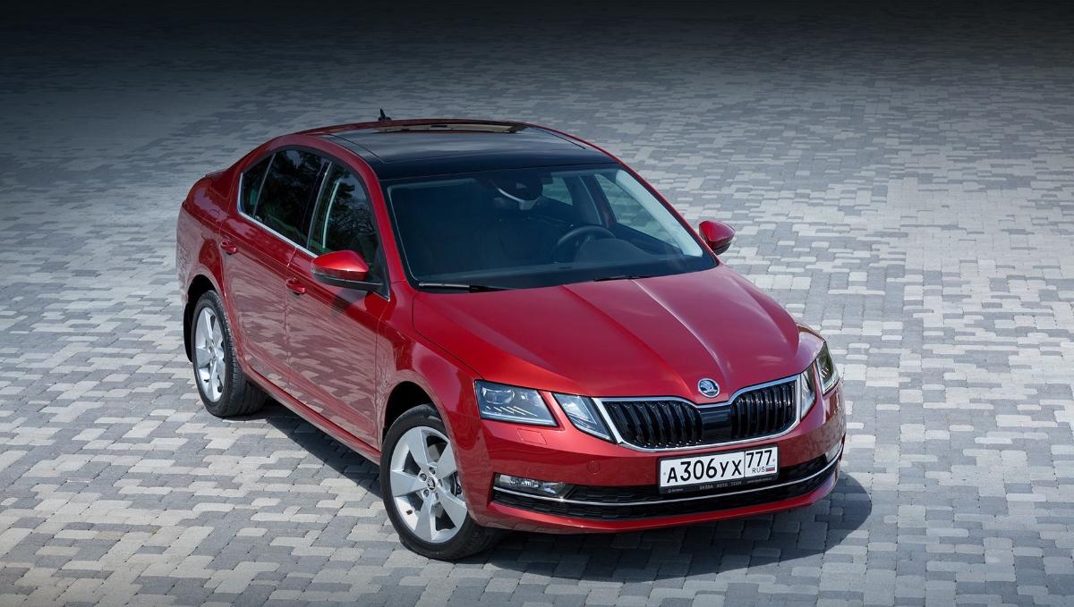 Skoda Octavia стал лидером по продажам на вторичном рынке Москвы в первой половине 2023 года