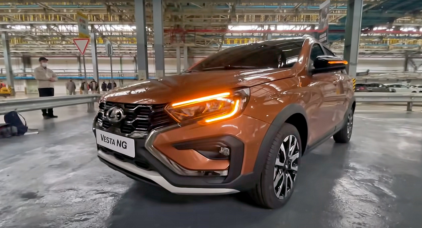 За дефицитной версией Lada Vesta с 16-клапанным мотором выстроились очереди