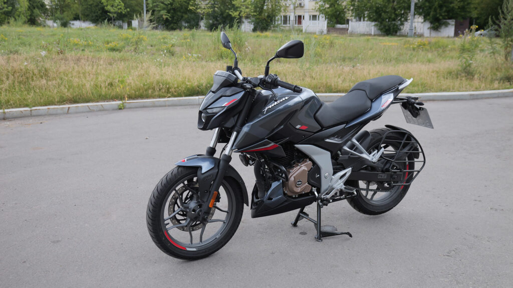 Взял Bajaj Pulsar N250: мое мнение об индийском мотоцикле