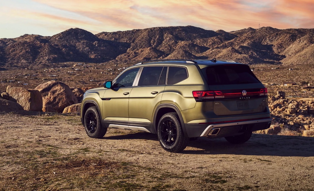 Volkswagen Atlas и Atlas Cross Sport 2024 года отзывают из-за риска взрыва и возгорания двигателя