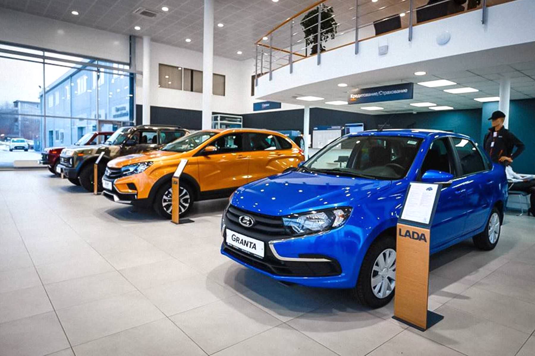 АвтоВАЗ сузил экспортный план на 2023 год до 10 тысяч автомашин Lada