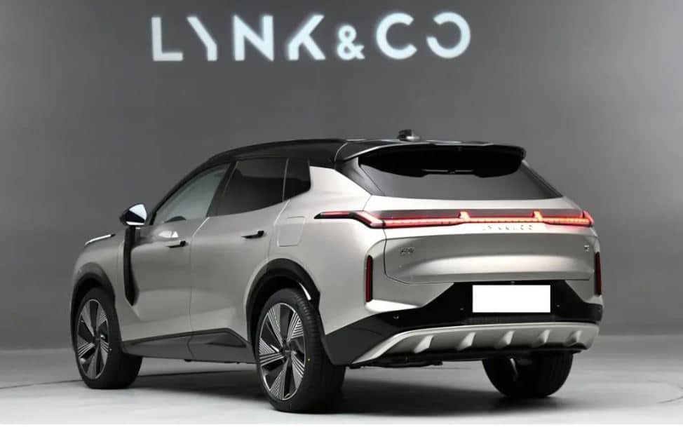 В Китае представили кроссовер Lynk & Co 08 EM-P от Geely с запасом хода 1400 км