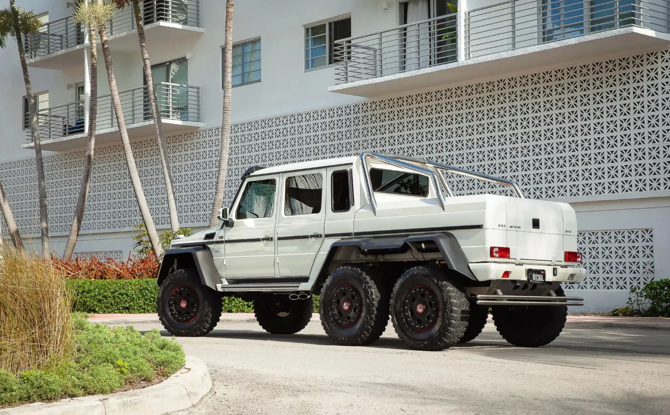 Mercedes-Benz G63 AMG 6×6 может установить новый рекорд на аукционе Bring A Trailer