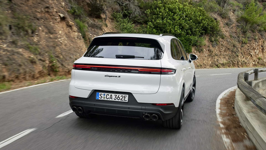 porsche-cayenne-s-e-hybrid-2023.jpg