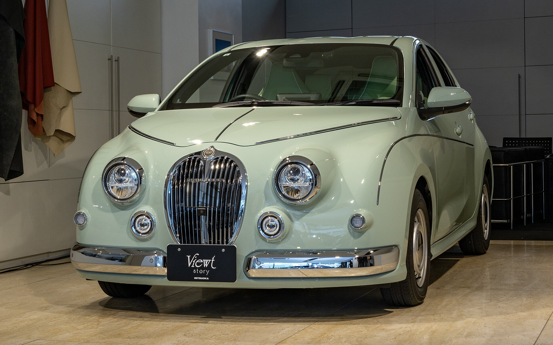 Автокомпания Mitsuoka запустила продажи Toyota Yaris с дизайном в ретростиле