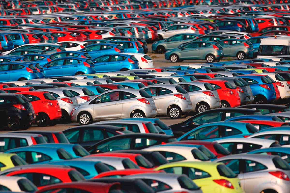 АиФ: Подержанные европейские авто в России покупают лучше, чем китайцев