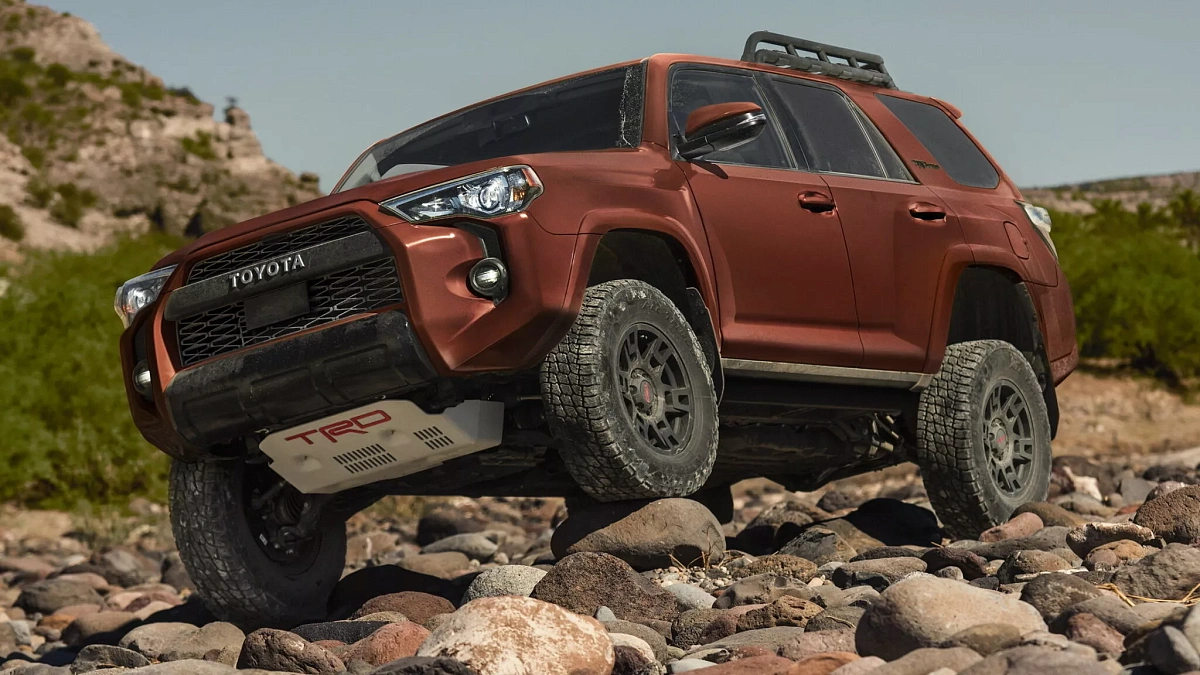 Toyota 4Runner 2024 года получит новые цвета и множество стандартных технологий