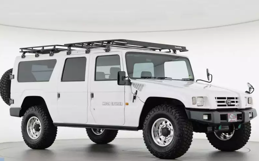 Hummer от Toyota, Mega Cruiser, выставлен на продажу на аукционе