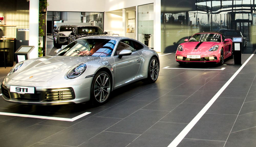 Самый большой в СНГ дилерский центр Porsche открылся в Астане