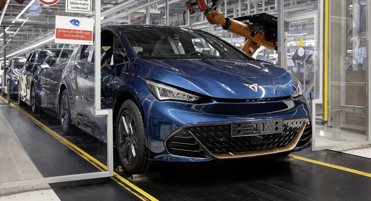 Volkswagen сокращает производство ID.3 и Cupra Born Again из-за низкого спроса