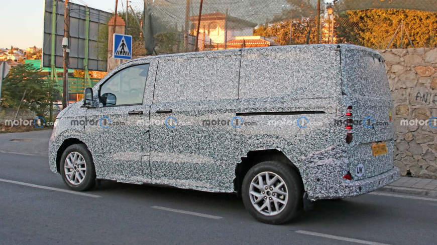 2025-vw-transporter-spy-photo (1).jpg