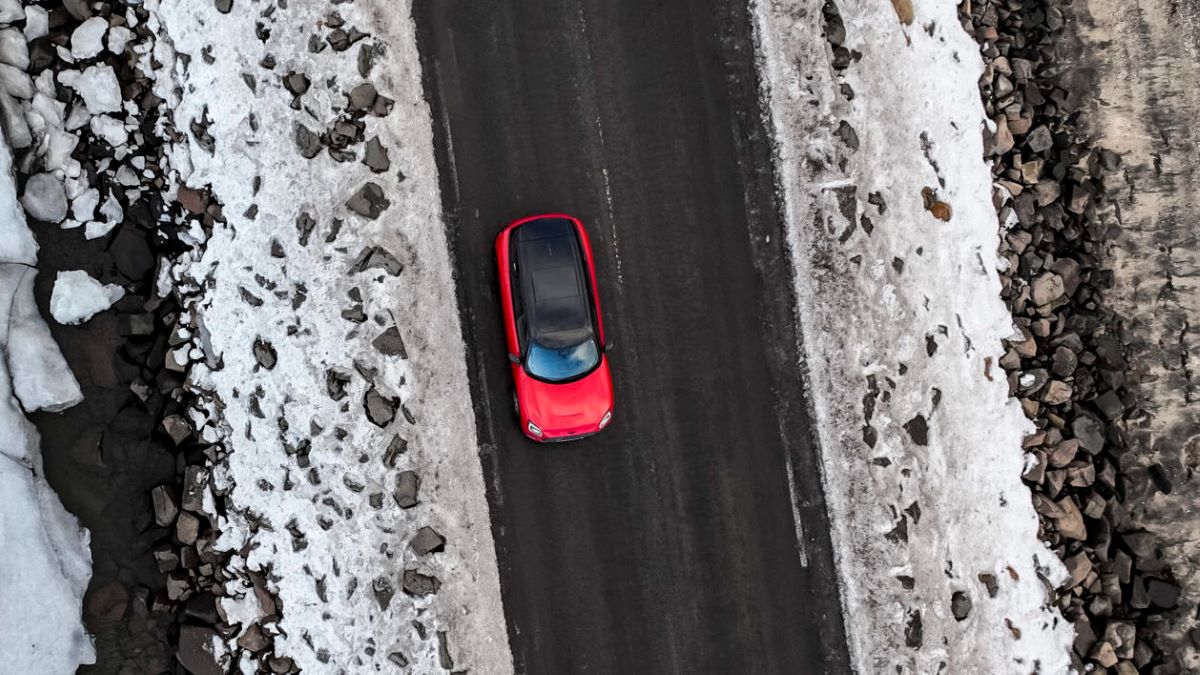 Mini устроила снежный тест-драйв Mini Countryman S John Cooper Works в Исландии