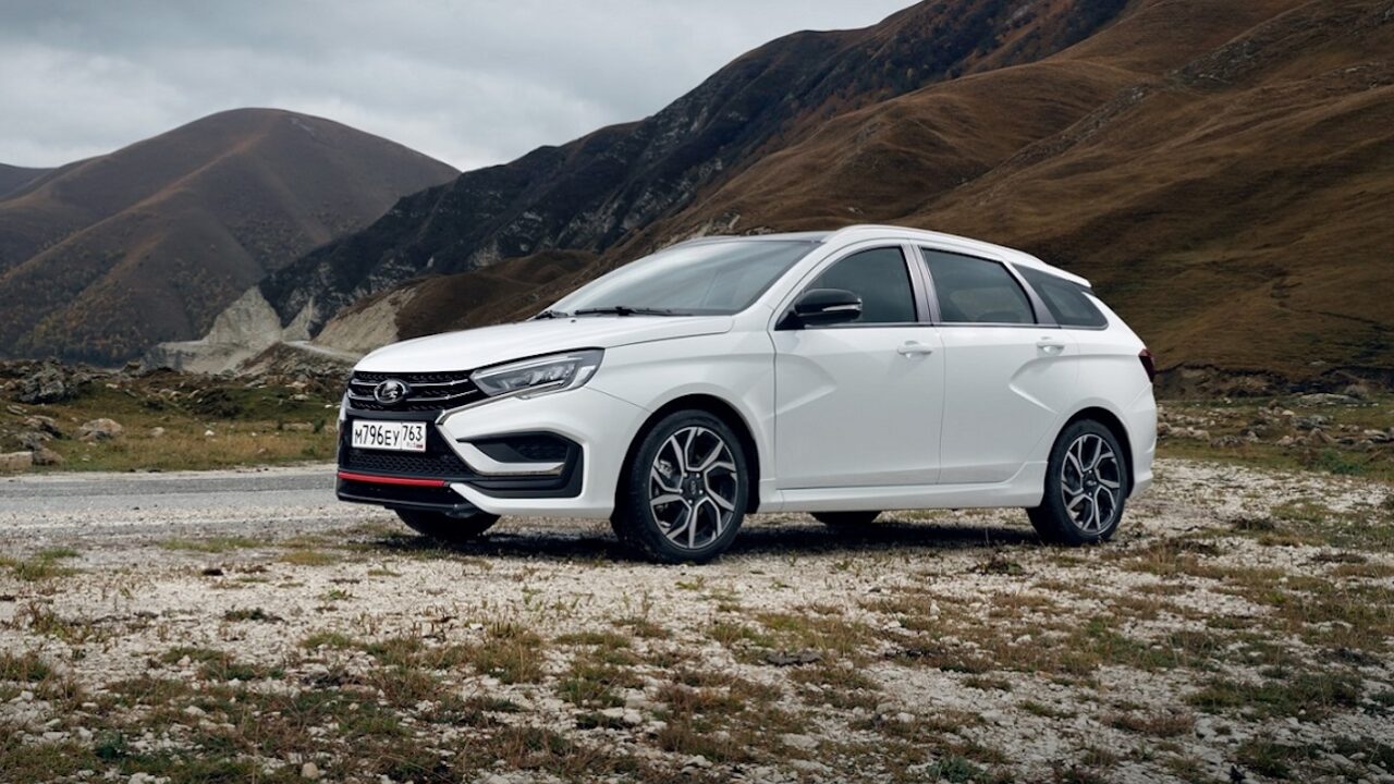 АвтоВАЗ вынужден приостановить сборку Lada Vesta в исполнении Sportline