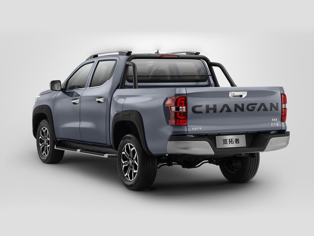 За рулем устроил подробный тест-драйв нового пикапа Changan Hunter Plus