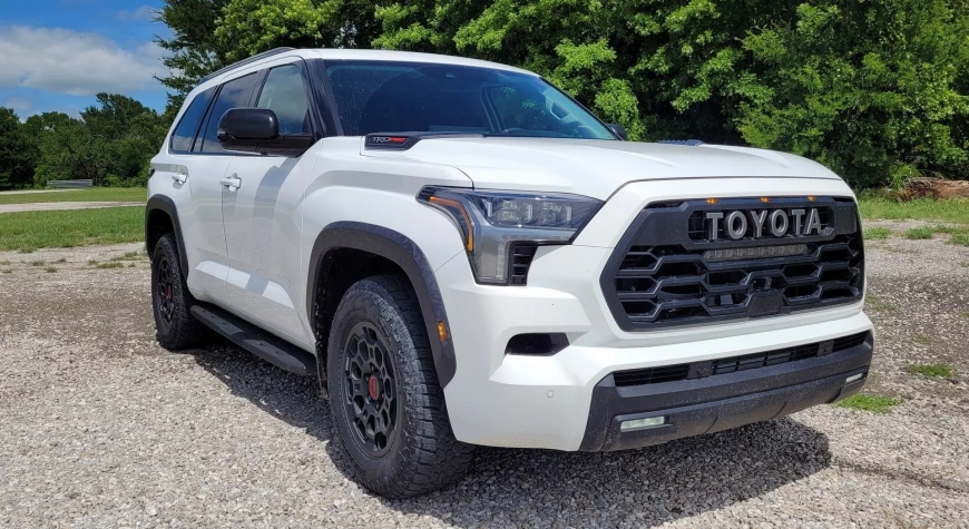 2023-Toyota-Sequoia-39.webp