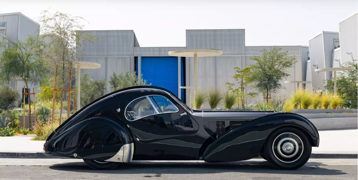 Аукционный дом Sotheby’s продает реплику загадочно исчезнувшего купе Bugatti