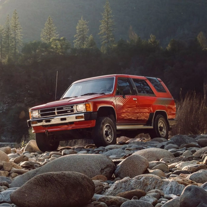 Toyota-4Runner-generations-1-2048x2048.webp