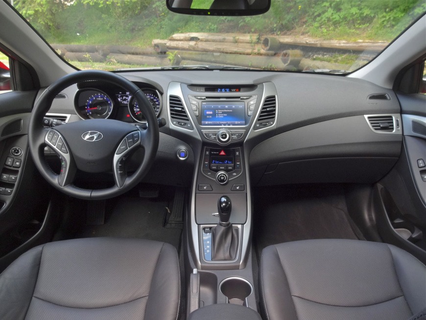 1688326705_myskillsconnect-com-p-hyundai-elantra-salona-foto-6.jpg