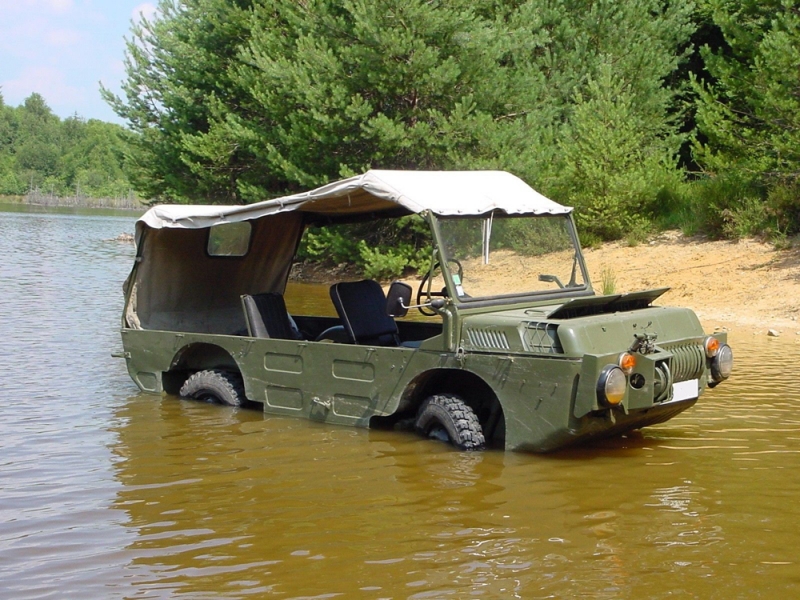 В воде не тонет: автомобили-амфибии СССР