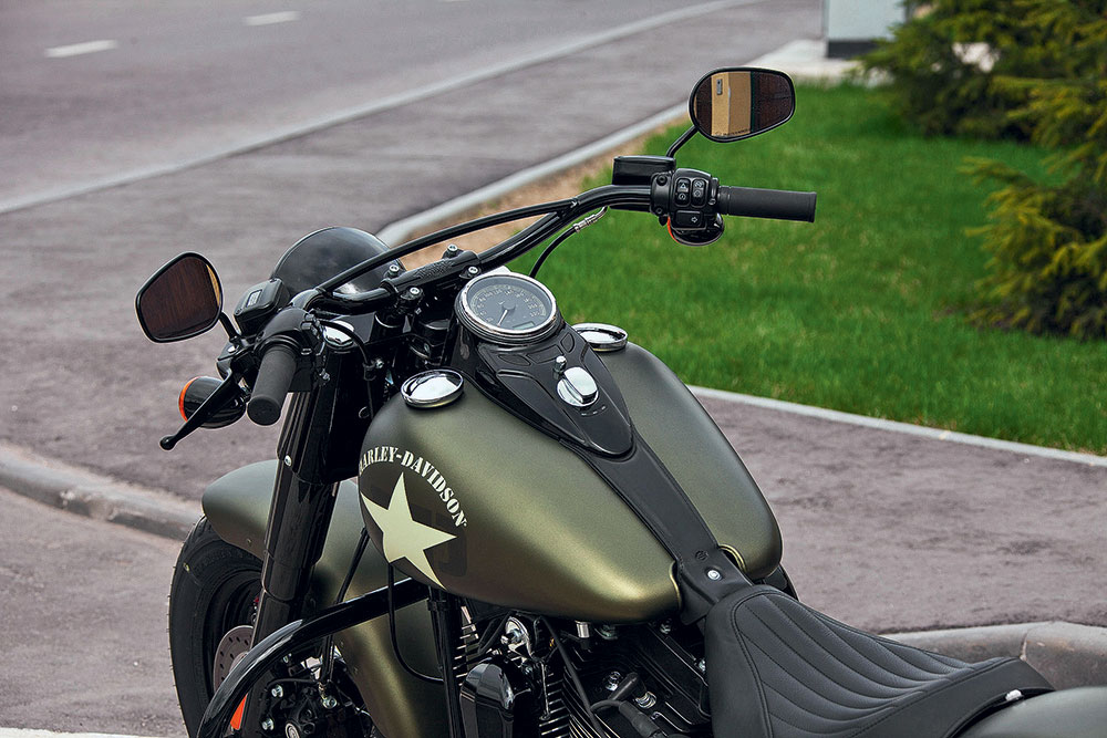 Harley-Davidson Softail Slim S. Дрэгстер