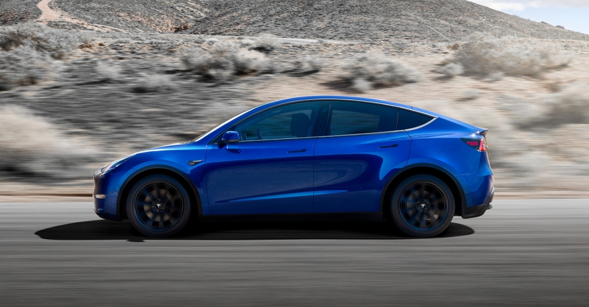 Tesla Model Y: ну и где здесь кроссовер?