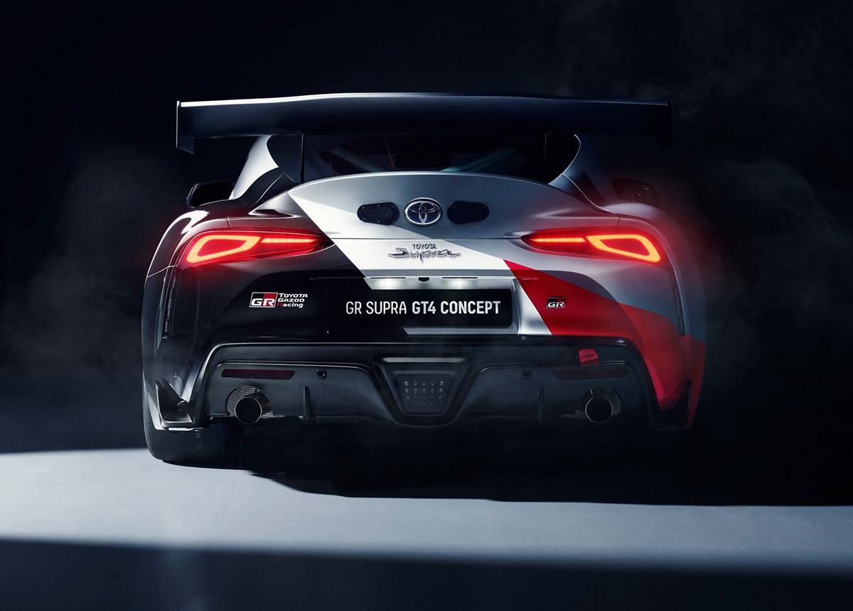 Toyota GR Supra GT4 Concept: каркас безопасности, гоночные «ковши» и «турбошестерка»