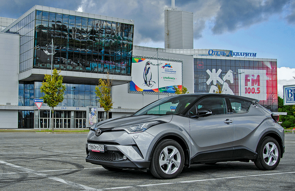 Тест-драйв Toyota C-HR. Отличное шасси и слабенький мотор