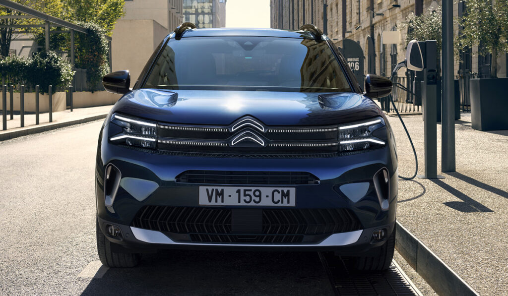 Citroen привезет в Россию обновленный C5 Aircross: что в нем особенного