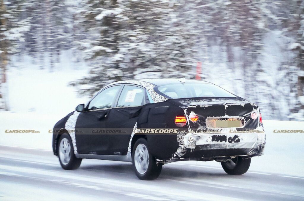 Новый Hyundai Solaris 2022: первые «живые» фотографии