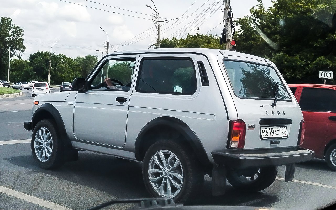 Страховщики озвучили стоимость ОСАГО и каско для Lada Niva Sport