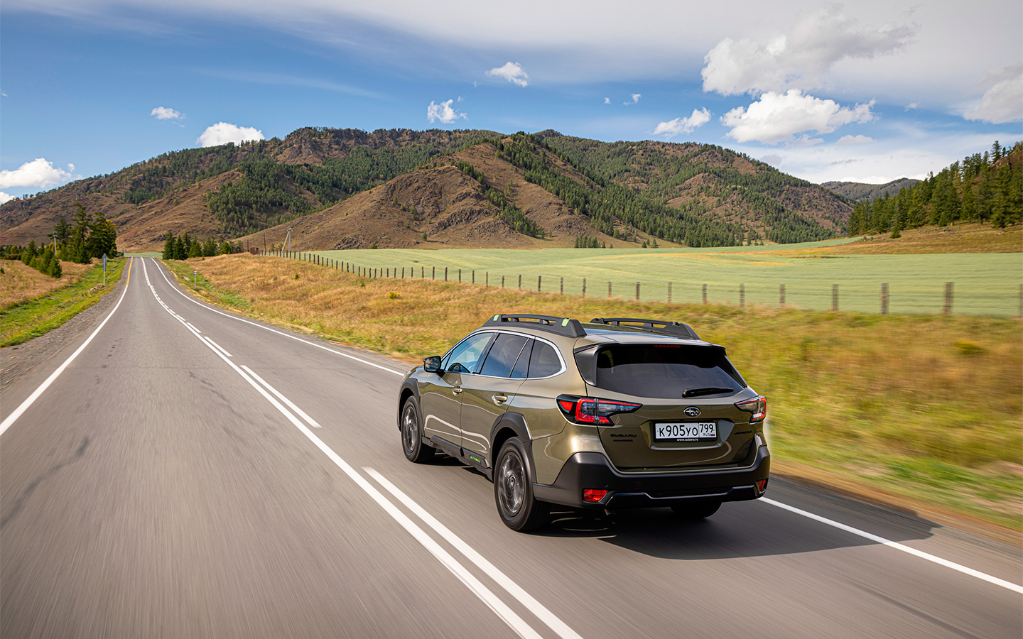 Эксперты ЗР объяснили, почему стоит покупать Subaru Outback вместо китайских машин