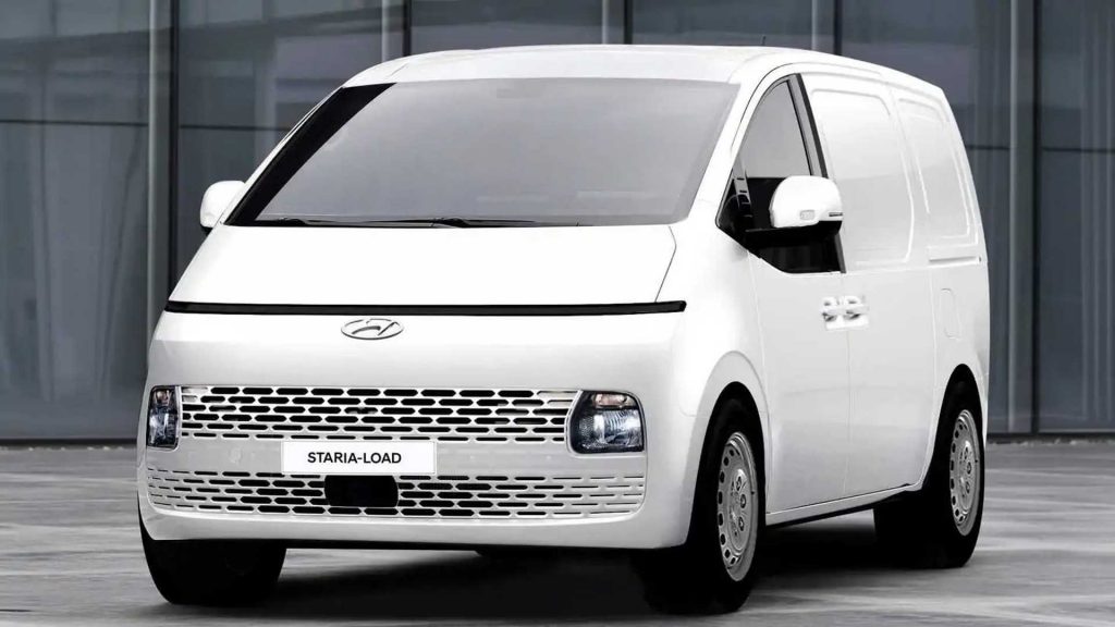 В Россию привезли «космические» фургоны Hyundai Staria Load: сколько они стоят