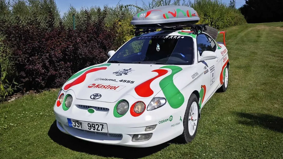 С этими легкими модификациями, можно превратить ваш Hyundai Tiburon в чемпиона ралли 