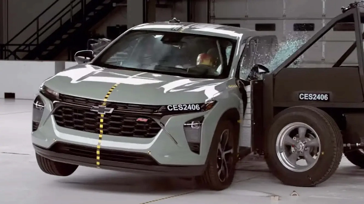 Кроссовер Chevy Trax показал плохой результат в краш-тесте IIHS